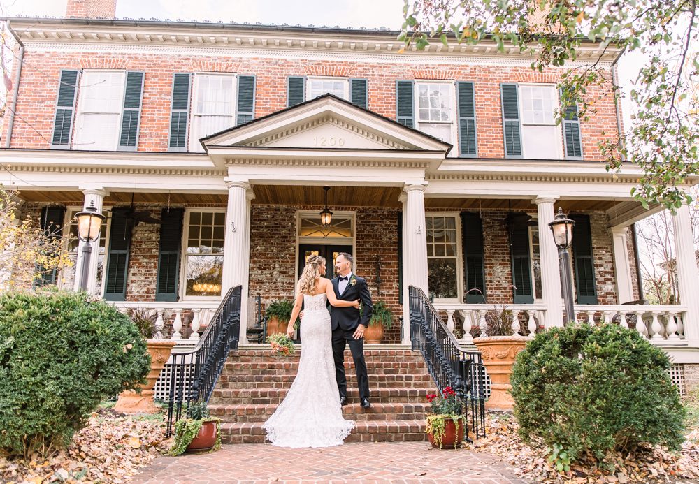 ironclad inn wedding photographer
